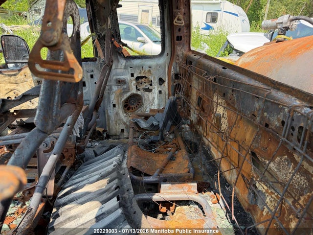 20229003 :رقم المزاد ، 1FTNX21F9YEB69951 vin ، 2000 Ford F250 Sd Supercab مزاد بيع