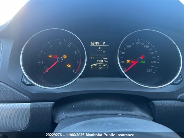 3VW2K7AJXFM249007 Volkswagen Jetta