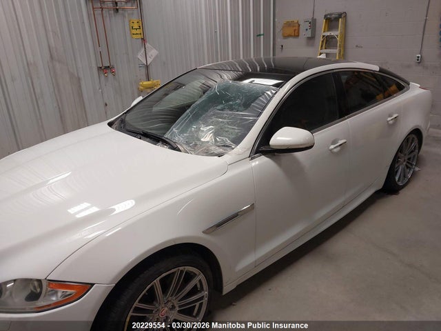 Jaguar XJ 2015 SAJXJ1CD5F8V84620 Image 6