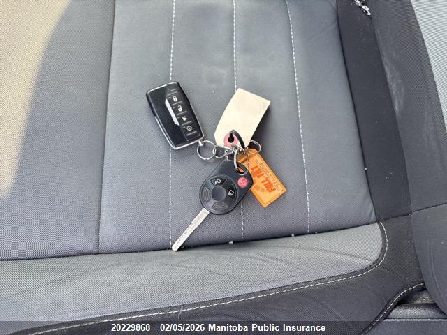 1FMCU9G94GUA56628 Ford ESCAPE SE