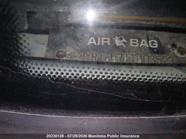 20230128 :رقم المزاد ، 4F4YR16U71TM03523 vin ، 2001 Mazda B3000 Cab Plus مزاد بيع