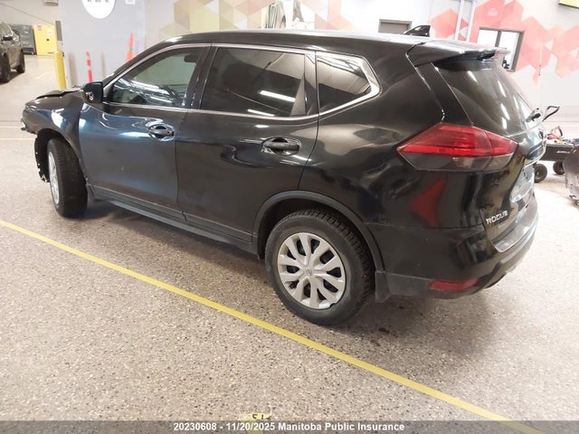 Nissan Rogue 2017 5N1AT2MV8HC771311 Image 3