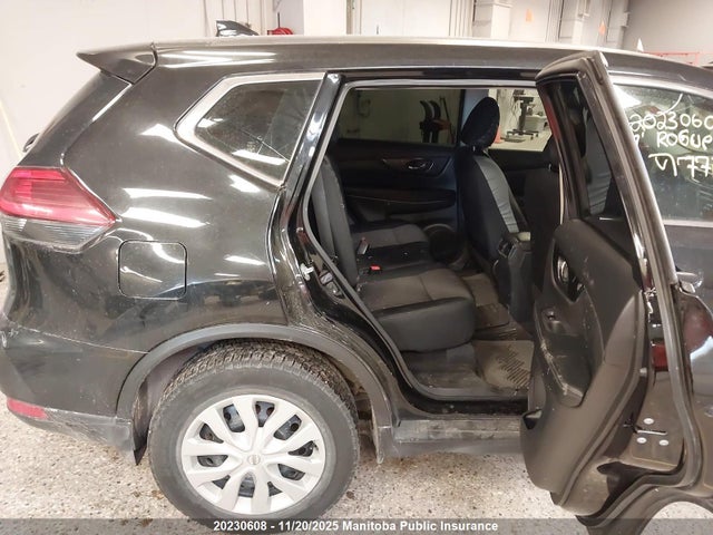 Nissan Rogue 2017 5N1AT2MV8HC771311 Image 8