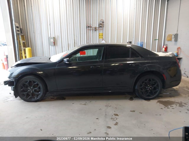 Chrysler 300 S 2018 2C3CCAGG6JH309065 Image 14