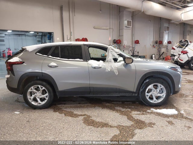 KL77LFE29SC107632 Chevrolet TRAX LS