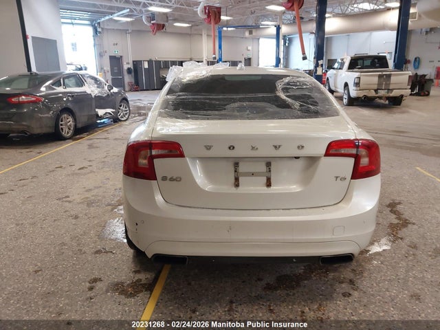 YV149MFLXF2356317 Volvo S60 T6