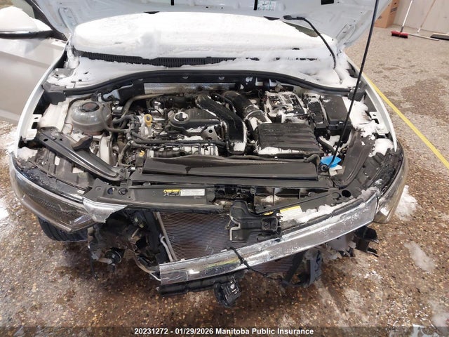 3VWGM7BU6NM032383 Volkswagen Jetta Highline 1.5 Tsi
