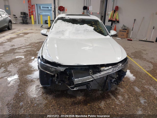 3VWGM7BU6NM032383 Volkswagen Jetta Highline 1.5 Tsi