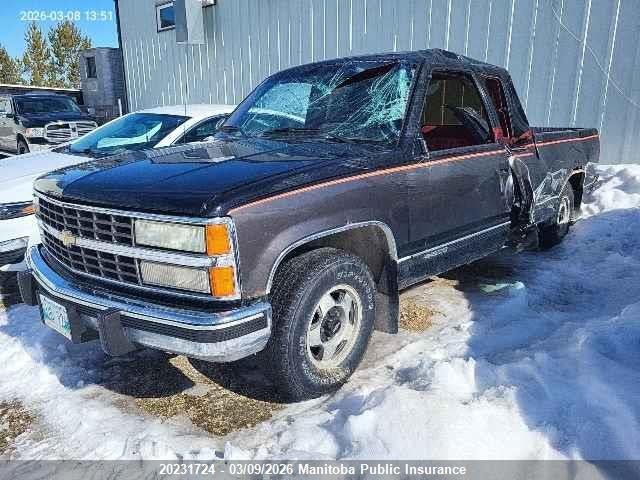 20231724 :رقم المزاد ، 2GCEC19K5M1136626 vin ، 1991 Chevrolet C/r 10/1500 4+cab مزاد بيع