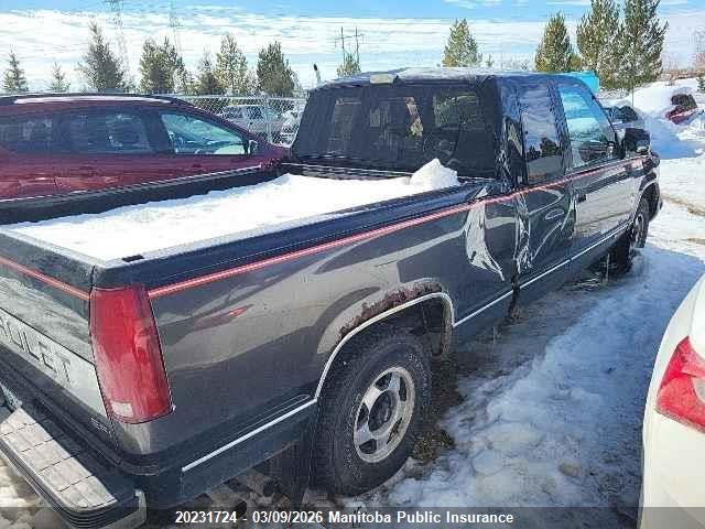 20231724 :رقم المزاد ، 2GCEC19K5M1136626 vin ، 1991 Chevrolet C/r 10/1500 4+cab مزاد بيع