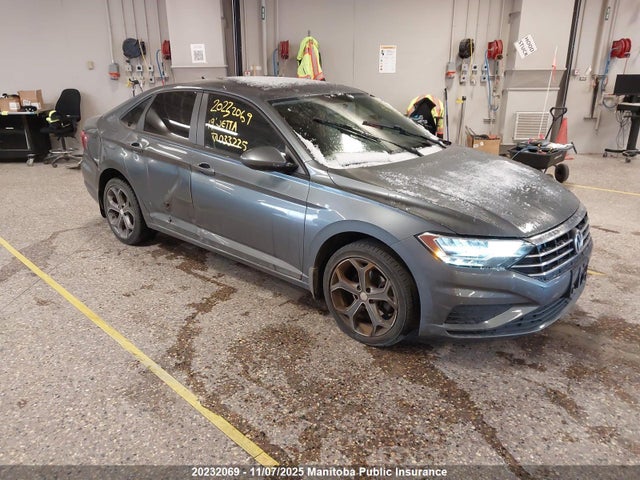 Продажа на аукционе авто 2019 Volkswagen Jetta 1.4 Tsi, vin: 3VWC57BU5KM033225, номер лота: 20232069