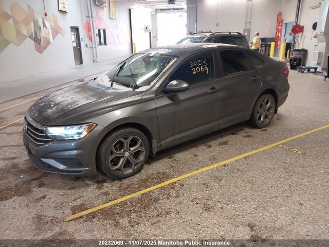 Продажа на аукционе авто 2019 Volkswagen Jetta 1.4 Tsi, vin: 3VWC57BU5KM033225, номер лота: 20232069