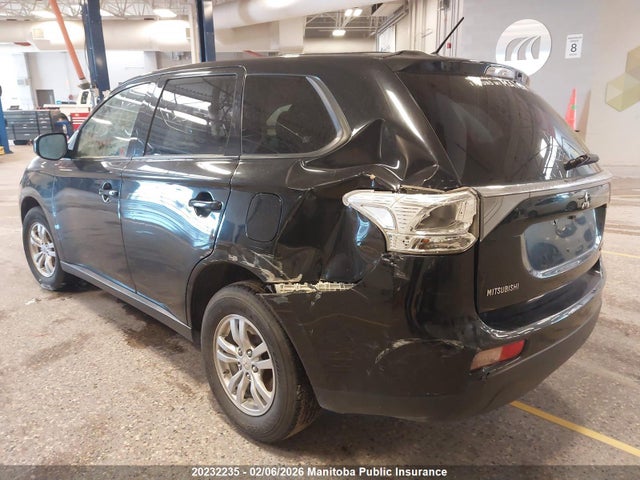 Mitsubishi Outlander Es 2014 JA4AD2A37EZ602369 Image 17