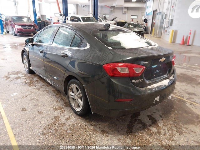 20234058 :رقم المزاد ، 3G1BE5SM9HS507872 vin ، 2017 Chevrolet Cruze Lt Turbo مزاد بيع