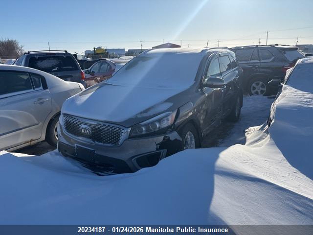 5XYPGDA11GG173572 KIA Sorento Lx Turbo