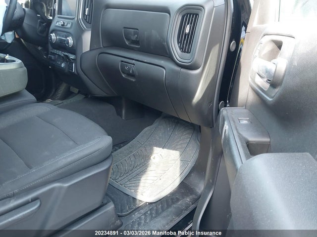 1GTUUAED8SZ218869 GMC Sierra 1500 Pro Pro