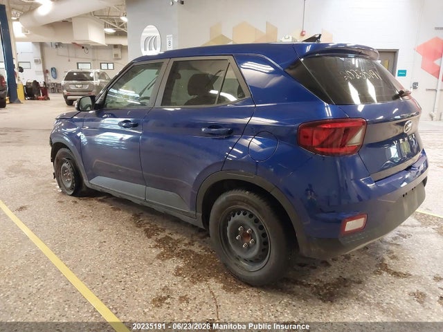 Hyundai Venue Essential 2021 KMHRB8A32MU065287 Image 3