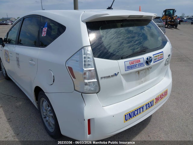 2014 Toyota Prius V მანქანა იყიდება აუქციონზე, vin: JTDZN3EU1E3326000, აუქციონის ნომერი: 20235356