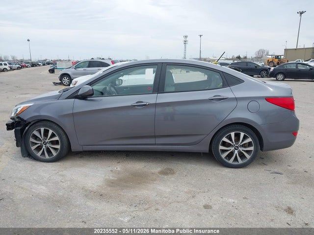 2017 Hyundai Accent Se მანქანა იყიდება აუქციონზე, vin: KMHCT4AE2HU302363, აუქციონის ნომერი: 20235552