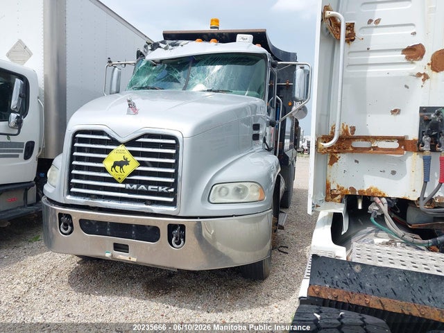 Mack Other 2018 1M2AW02C2JM087478 Image 2