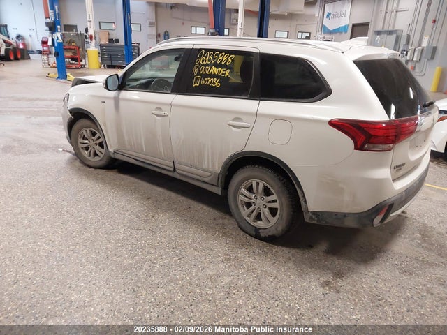 JA4JZ3AXXJZ607036 Mitsubishi Outlander Se