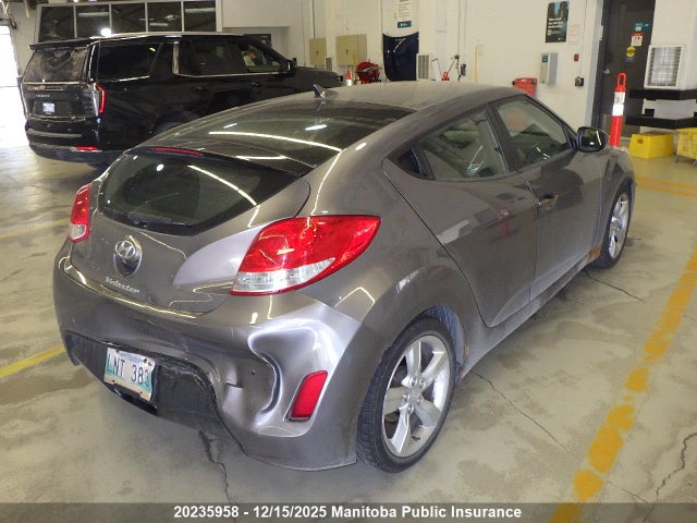 Продаж на аукціоні авто 2013 Hyundai Veloster, vin: KMHTC6AD4DU092040, номер лоту: 20235958