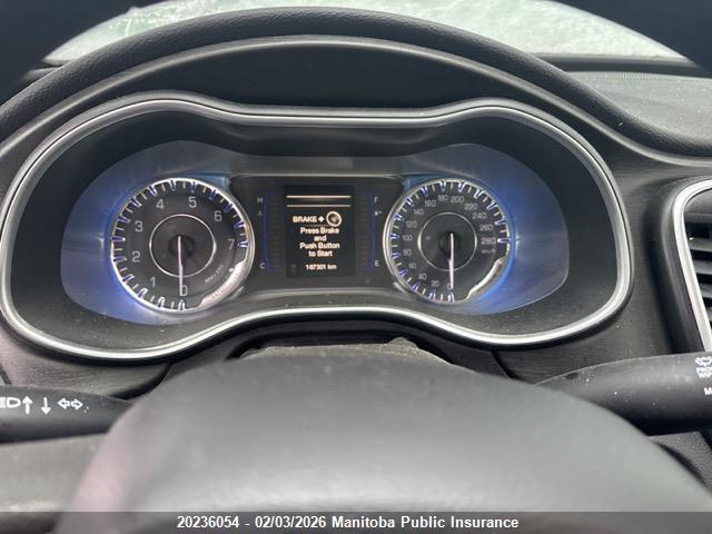 1C3CCCFB9FN645728 Chrysler 200 LX