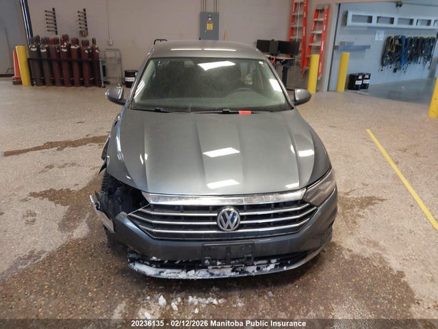 3VWC57BU2KM018956 Volkswagen Jetta 1.4 Tsi