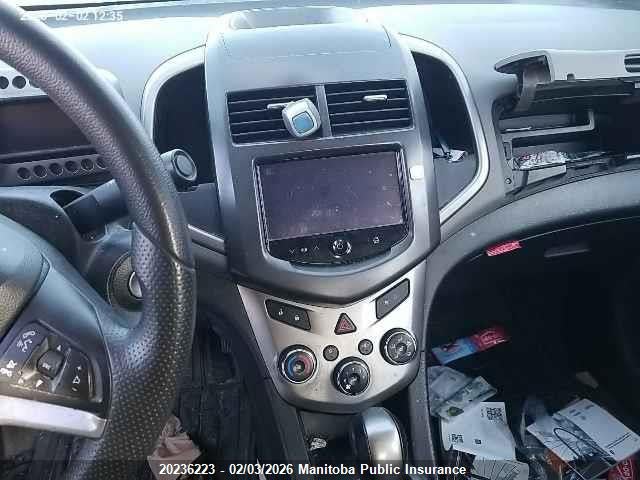 1G1JC5SHXF4203435 Chevrolet SONIC LT