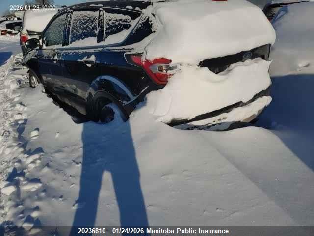 1FMCU0GD8HUA00516 Ford ESCAPE SE