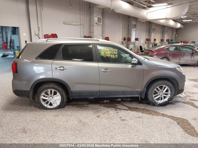 KIA SORENTO LX 2014 5XYKTCA66EG478817 Image 12