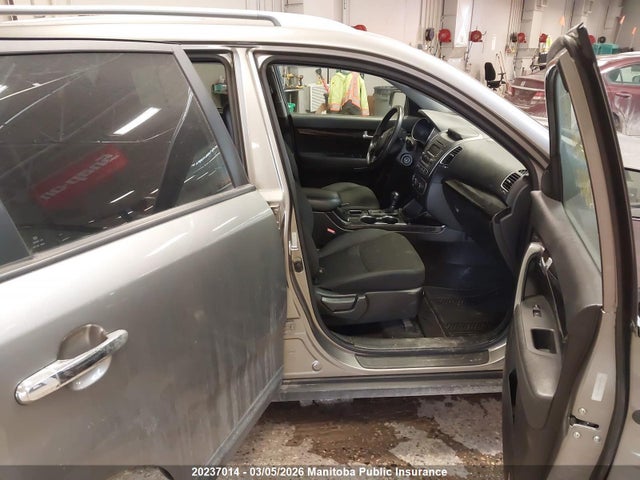 KIA SORENTO LX 2014 5XYKTCA66EG478817 Image 5