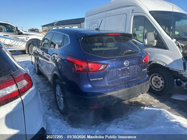 JN1BJ1CR0KW313011 Nissan Qashqai Sv