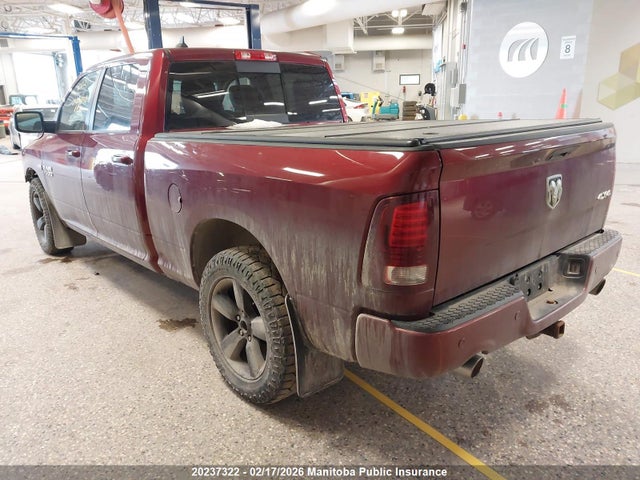 1C6RR7UT3JS166990 Dodge Ram 1500 Sport Crew Cab
