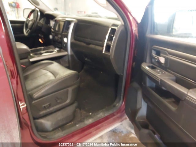 1C6RR7UT3JS166990 Dodge Ram 1500 Sport Crew Cab