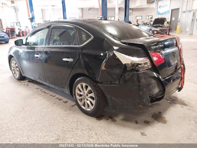 3N1AB7AP2JY217109 Nissan Sentra 1.8 Sv