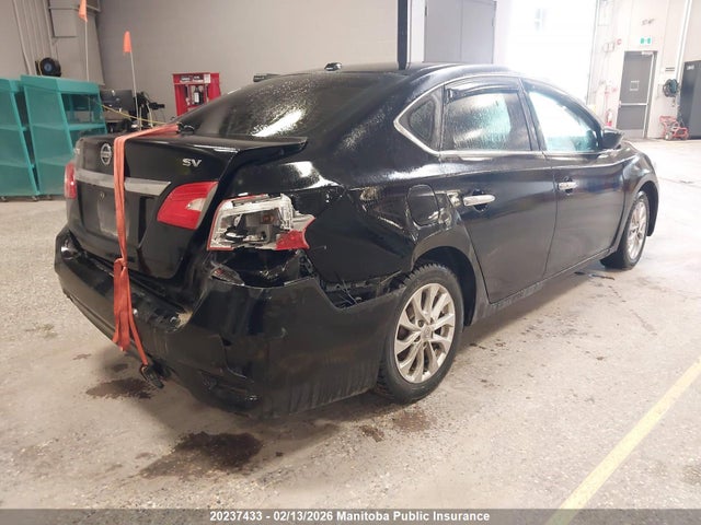 3N1AB7AP2JY217109 Nissan Sentra 1.8 Sv
