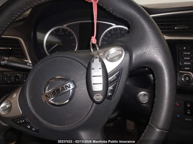 3N1AB7AP2JY217109 Nissan Sentra 1.8 Sv