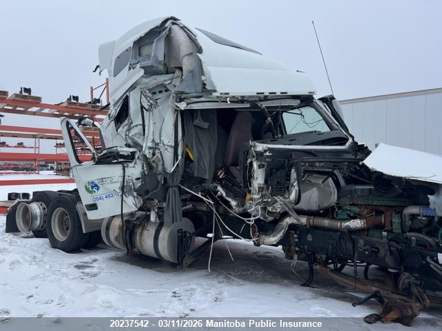 4V4NC9EHXLN226915 Volvo Vnl64t