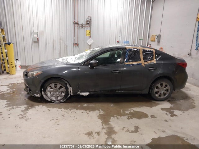 3MZBM1U7XEM101719 Mazda Mazda3 Gx Sky