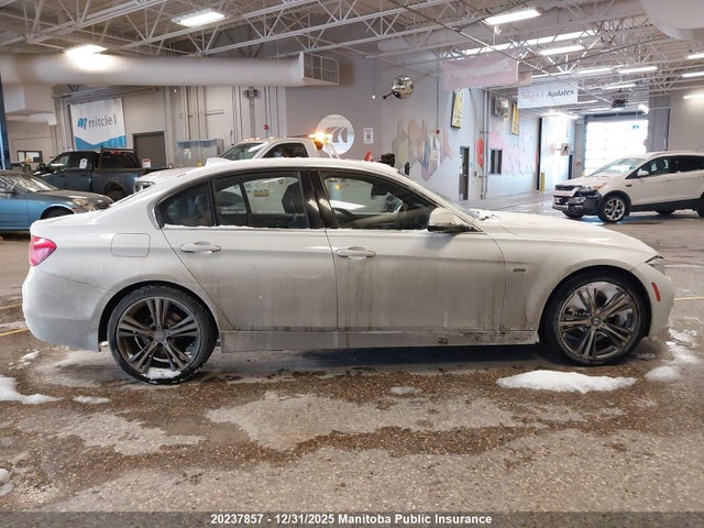 2016 Bmw 328i Xdrive მანქანა იყიდება აუქციონზე, vin: WBA8E3C54GK501823, აუქციონის ნომერი: 20237857