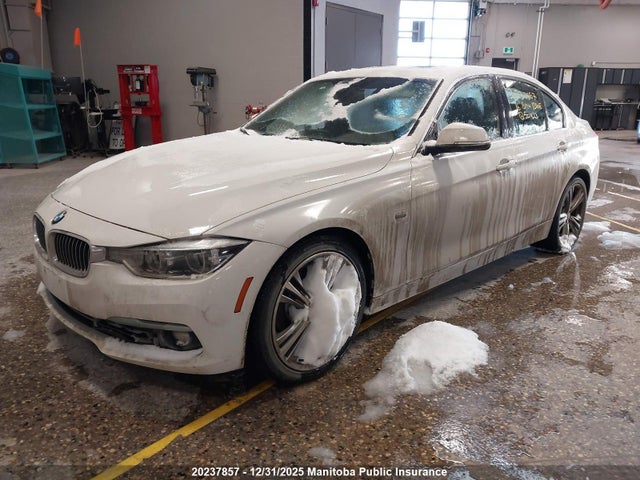 2016 Bmw 328i Xdrive მანქანა იყიდება აუქციონზე, vin: WBA8E3C54GK501823, აუქციონის ნომერი: 20237857