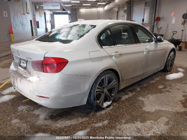 2016 Bmw 328i Xdrive მანქანა იყიდება აუქციონზე, vin: WBA8E3C54GK501823, აუქციონის ნომერი: 20237857