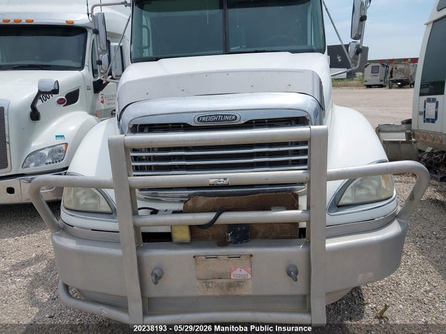 20238193 :رقم المزاد ، 1FUJA6CVX4LN00157 vin ، 2004 Freightliner Other مزاد بيع