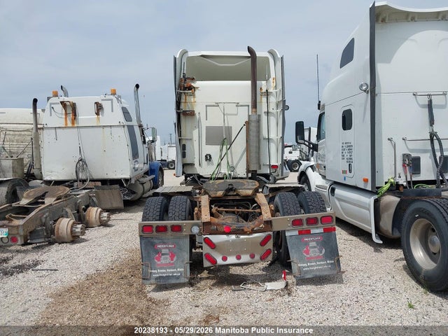 20238193 :رقم المزاد ، 1FUJA6CVX4LN00157 vin ، 2004 Freightliner Other مزاد بيع