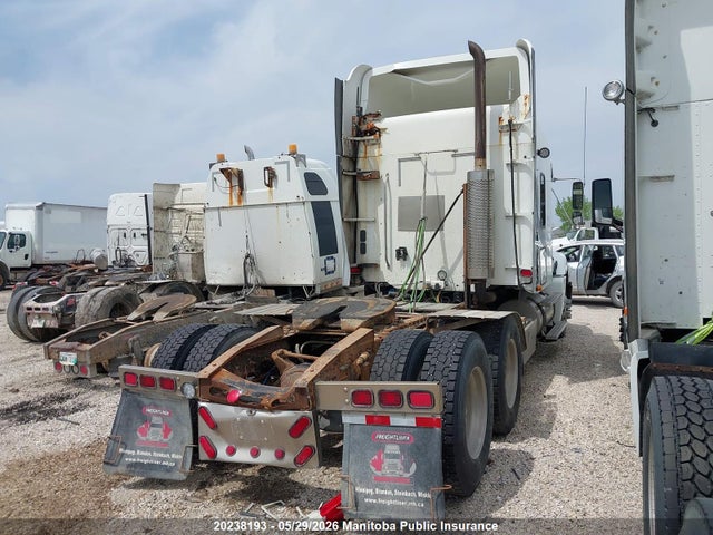 20238193 :رقم المزاد ، 1FUJA6CVX4LN00157 vin ، 2004 Freightliner Other مزاد بيع