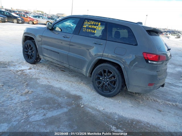 1C4RJFAG7NC139728 Jeep Grand Cherokee Laredo