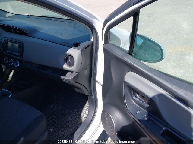 2015 Toyota Yaris Le მანქანა იყიდება აუქციონზე, vin: VNKKTUD3XFA018012, აუქციონის ნომერი: 20238472