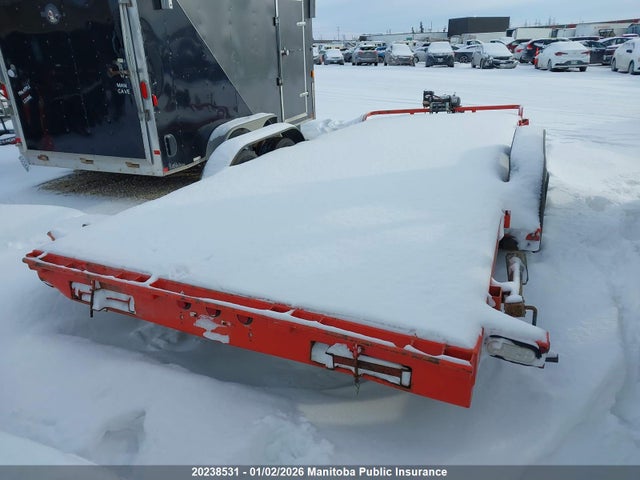 16VEX202XG2077640 Triumph Car Hauler