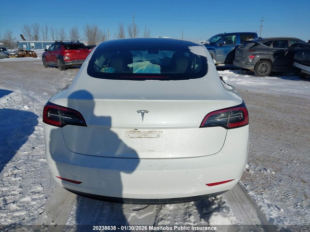5YJ3E1EAXNF319906 Tesla Model 3 Standard Range Plus 50